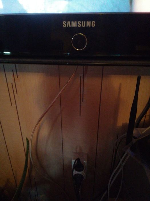 Подставка от телевизора