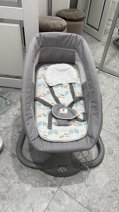 Детский шезлонг , музыкальный