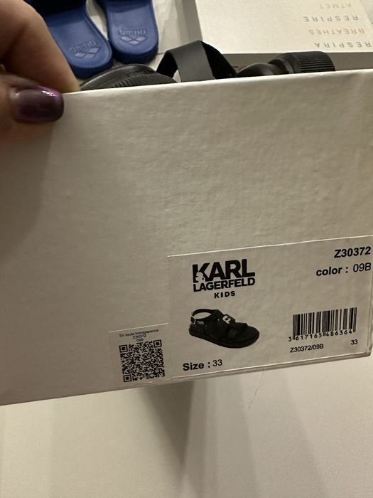 KARL LAGERFELD KIDS оригинални детски сандали нови 33 номер
