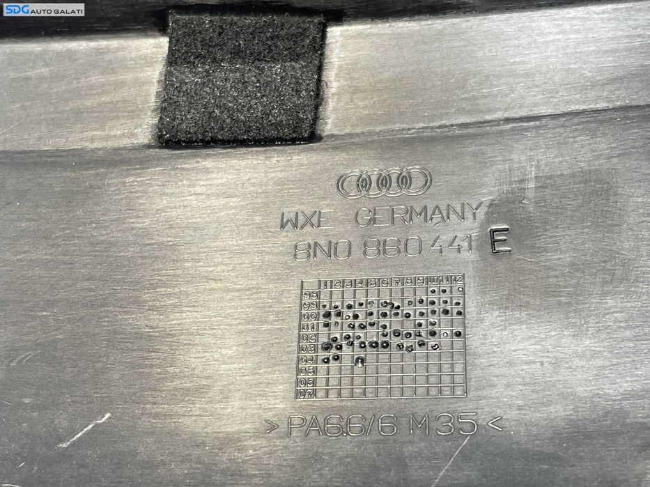 Capac Ornament Plastic Stanga Tragher Trager Bara Spoiler Fata Audi TT 8N 1998 - 2006 Cod 8N0860441E