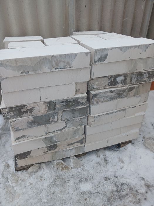 Продам кирпичи б/у