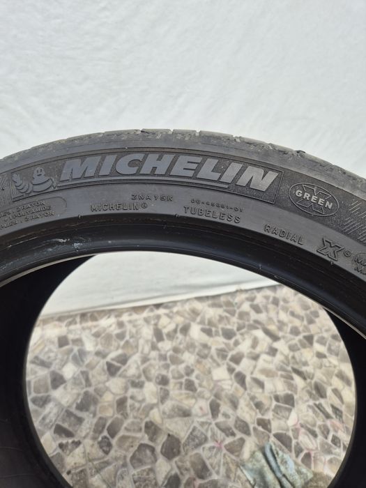 2бр 275 40 20 Michelin летни рънфлат 19г