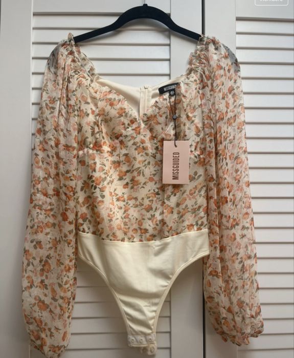 Body imprimeu floral Missguided maneci bufante