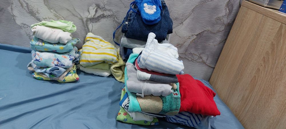 Отдам пакет вещей для новорожденных