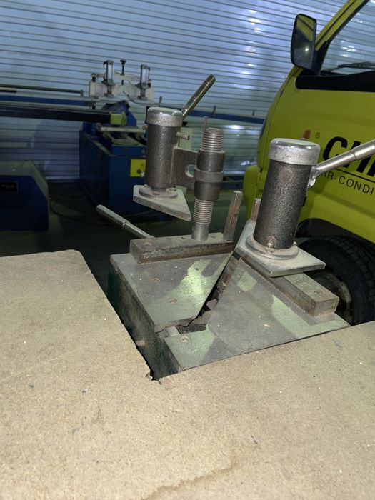 Оборудование для сборки оконных профилей