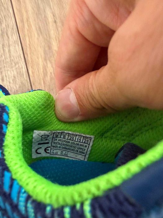 Skechers 25 adidasi copii luminite S Lights