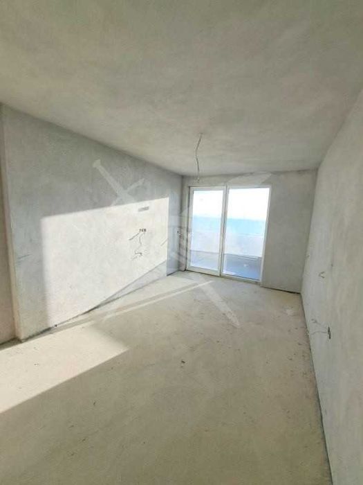 Продава се Тристаен апартамент в Поморие - 131 кв.м за 1813 €/кв.м - Снимка #4