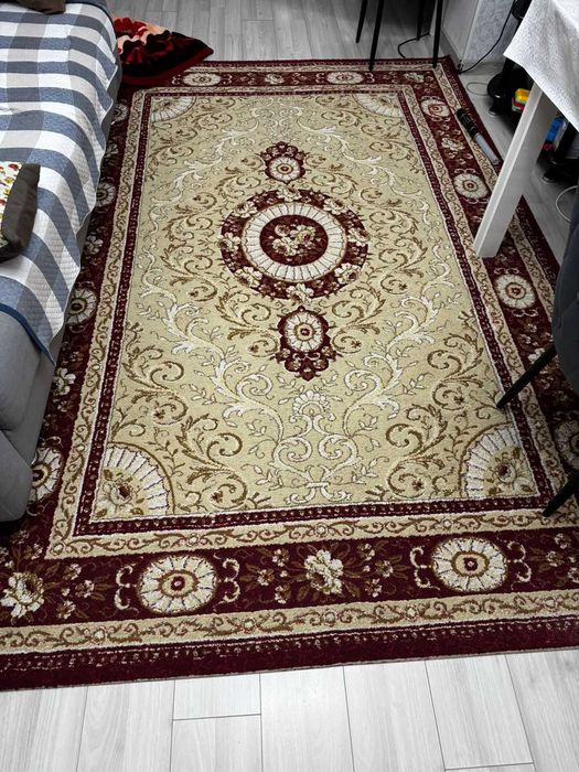 Ковёр в хорошем состоянии!