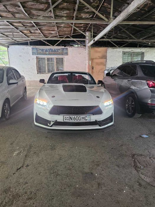 Ford mustang sotiladi!!!