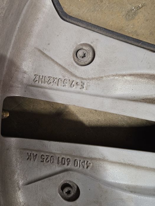 Оригинална джанта Ауди спорт 21" 4MO601025AK