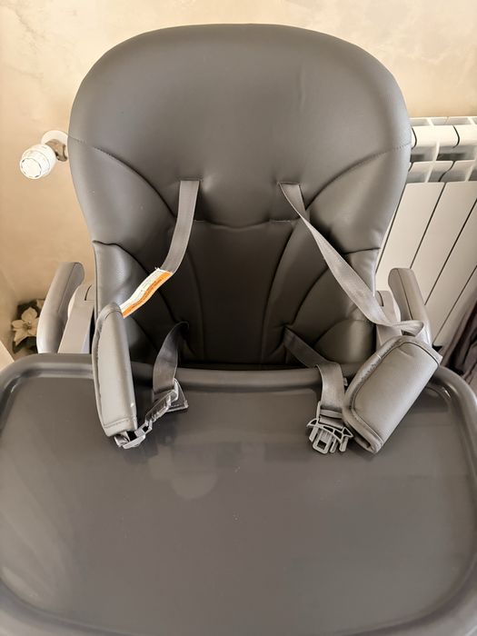 Детско Столче за хранене KikkaBoo в отлично състояние