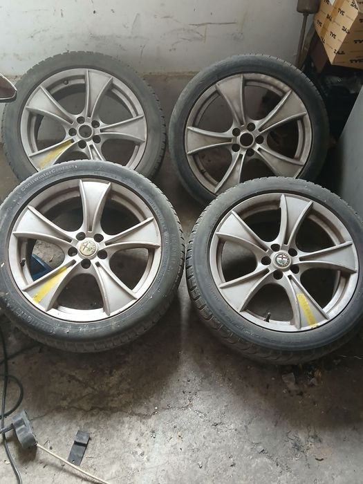 Гуми за Алфа Ромео