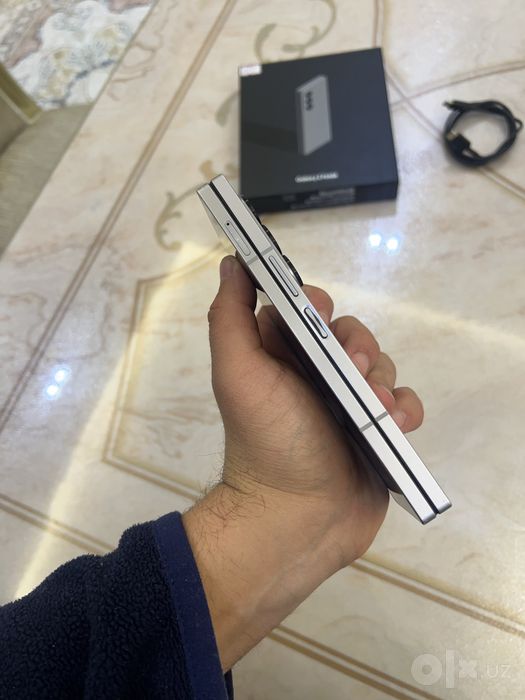 Samsung Galaxy Z Fold 6