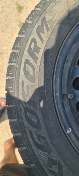 Зимние резины с железной диской