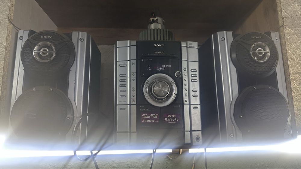 Продам Музыкальный центр Sony