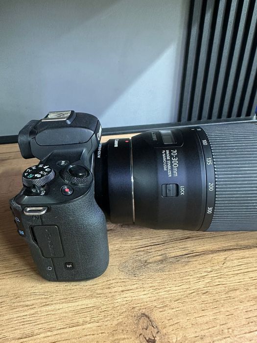 Фотоапарат Canon eso m50