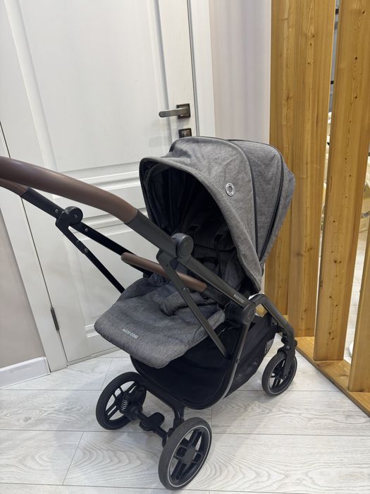 Коляска детская фирмы Maxi Cosi