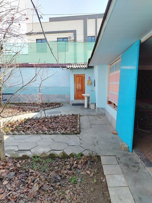 Продаю свой дом. Мирзо-Улугбекский район. Столько-4 сотки земли.