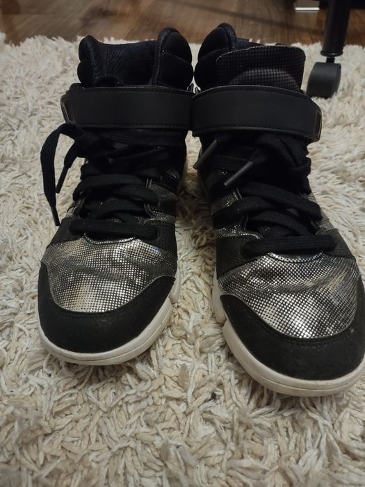 Adidas înalți argintiu, 38