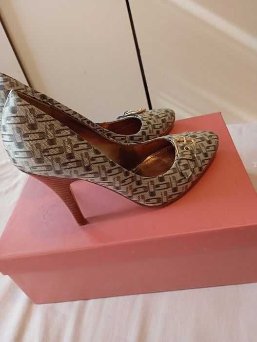 Pantofi eleganți Guess nr.39