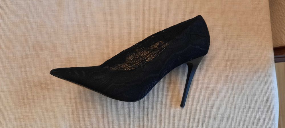 Обувки Зара -Нови