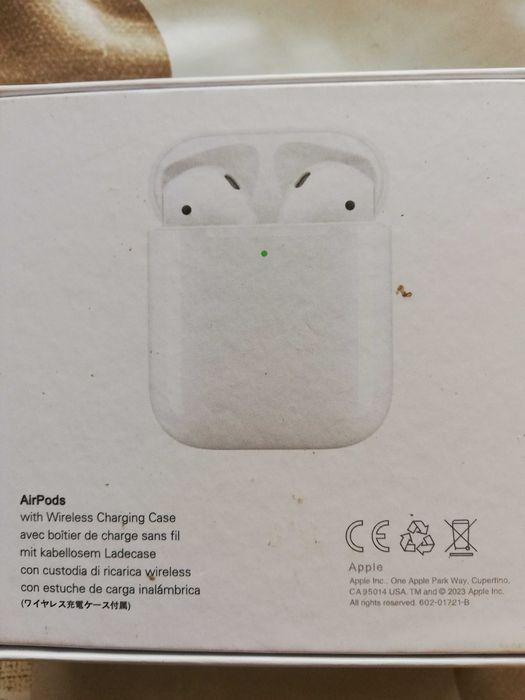 Продам новые AirPods2