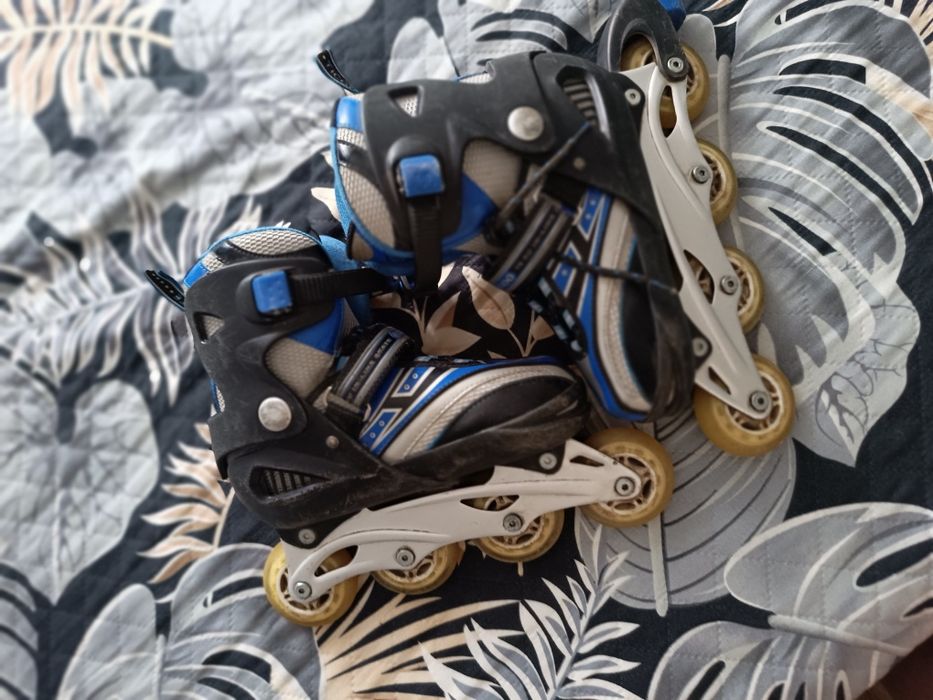 Срочно продам  ролики