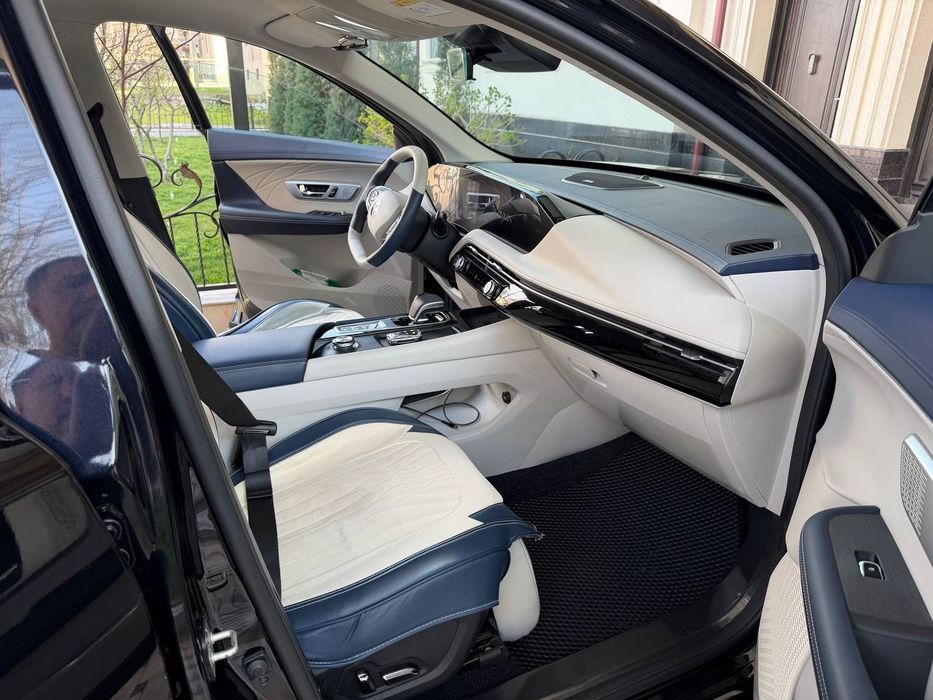 Dongfeng Aeolus Huge