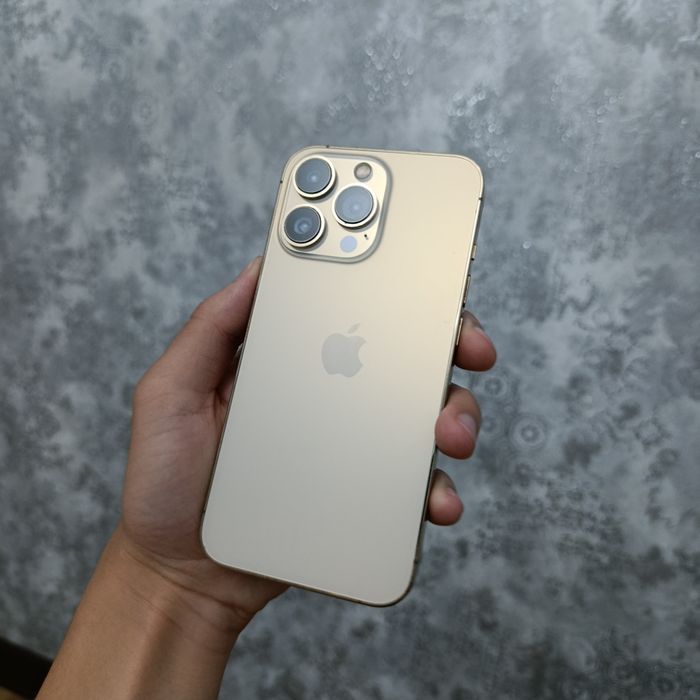 iphone 13 pro в отлтчном состояний