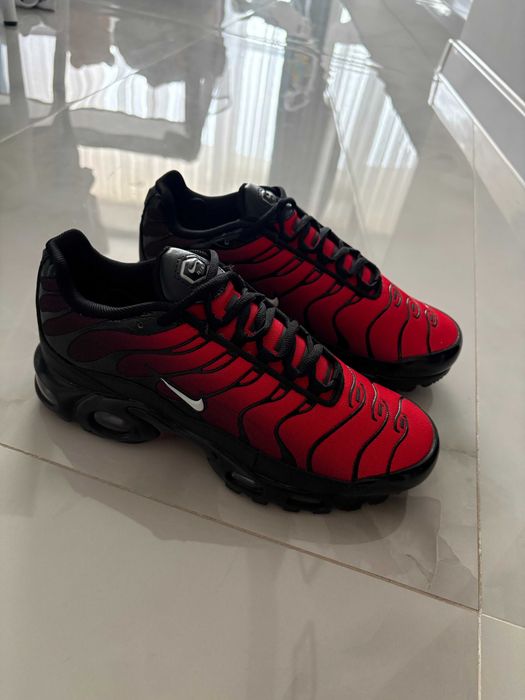 NIKE Air VaporMax Plus