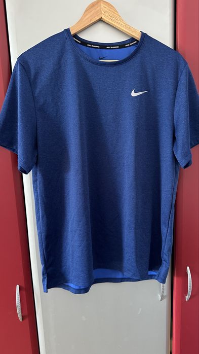 137 Tricoul Nike Running