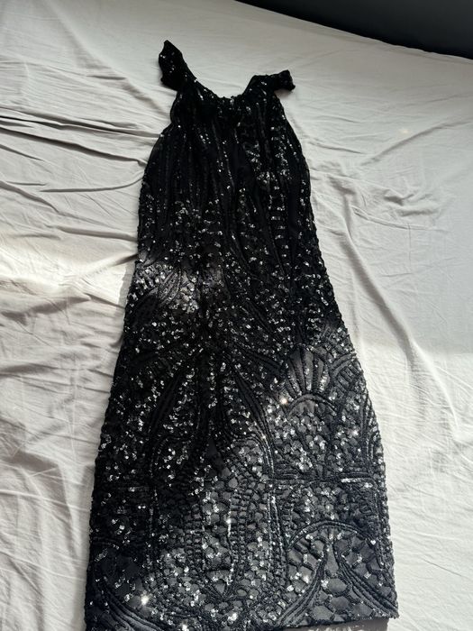 Официална рокля