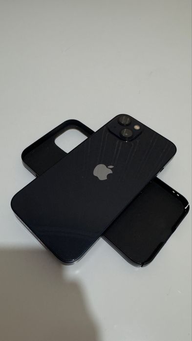 Продам айфон 13