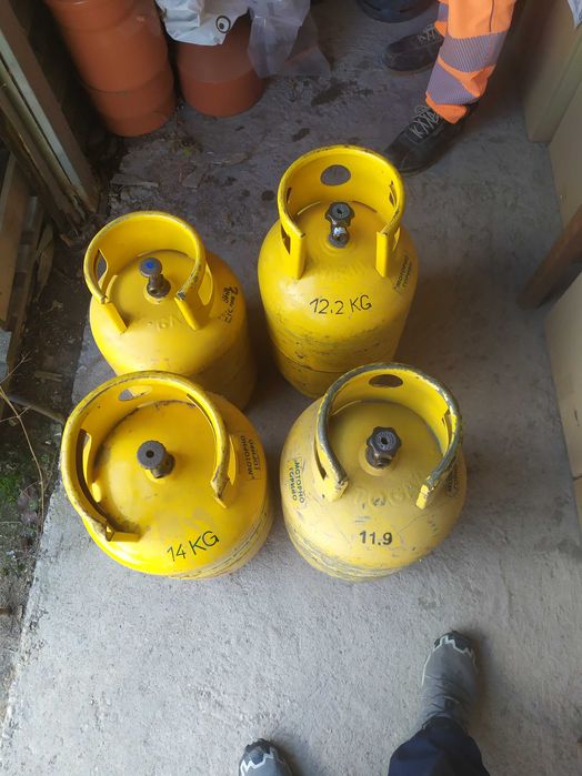 4 броя Газови бутилки
