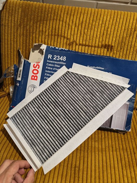 Vand filtru habitaclu polen cu carbon activ Bosch R 2348