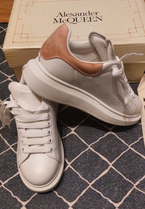 Sneakerși Alexander Mcqueen