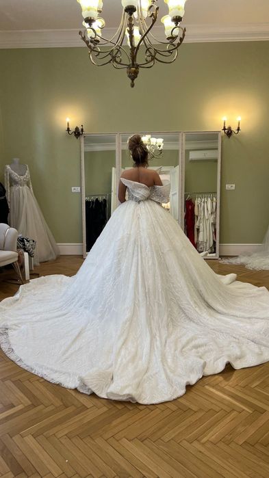 Vand rochie de mireasa