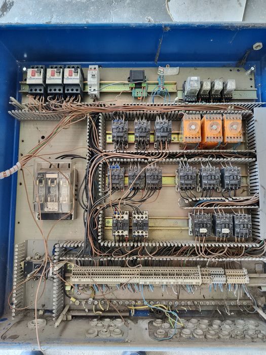 Vând 3 tablouri electrice industriale de automatizare și comandă motoare/utilaje,