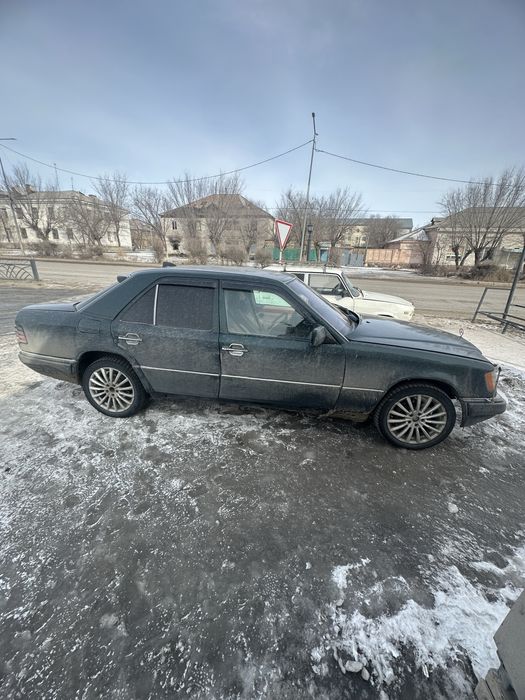 Продам мерседес 124