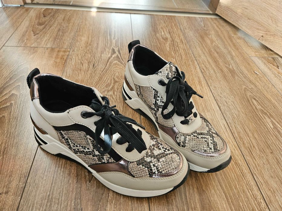 Обувки Tom Tailor