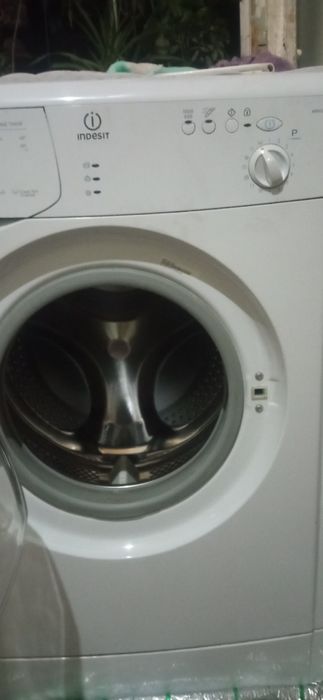 Kir yuvish mashina. INDESIT 6 kg avtomat