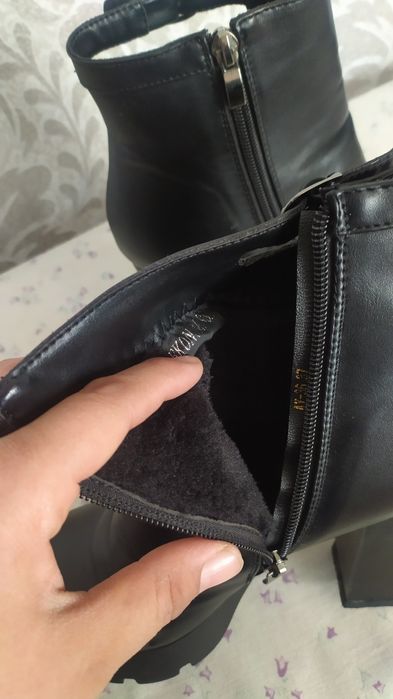 Razmer 37-38 ga bemalol keladi