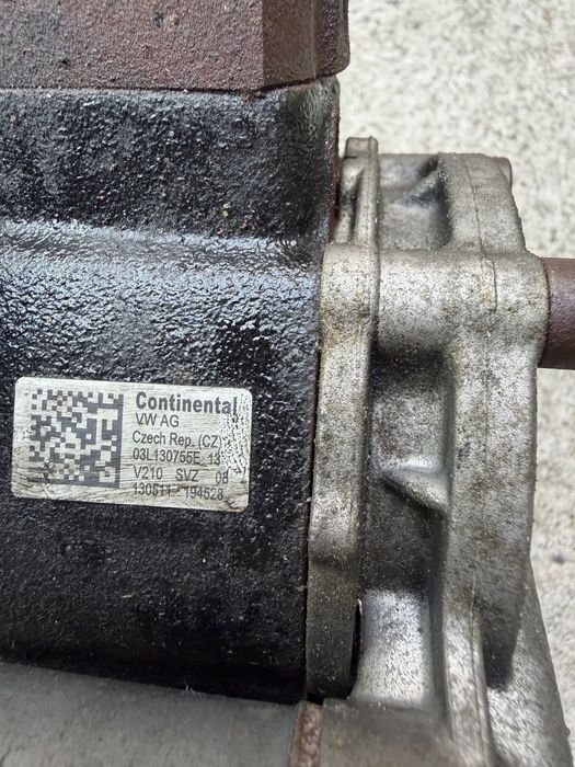 Vand pompa inalte vw,audi,seat,skoda 1.6 tdi\CAY