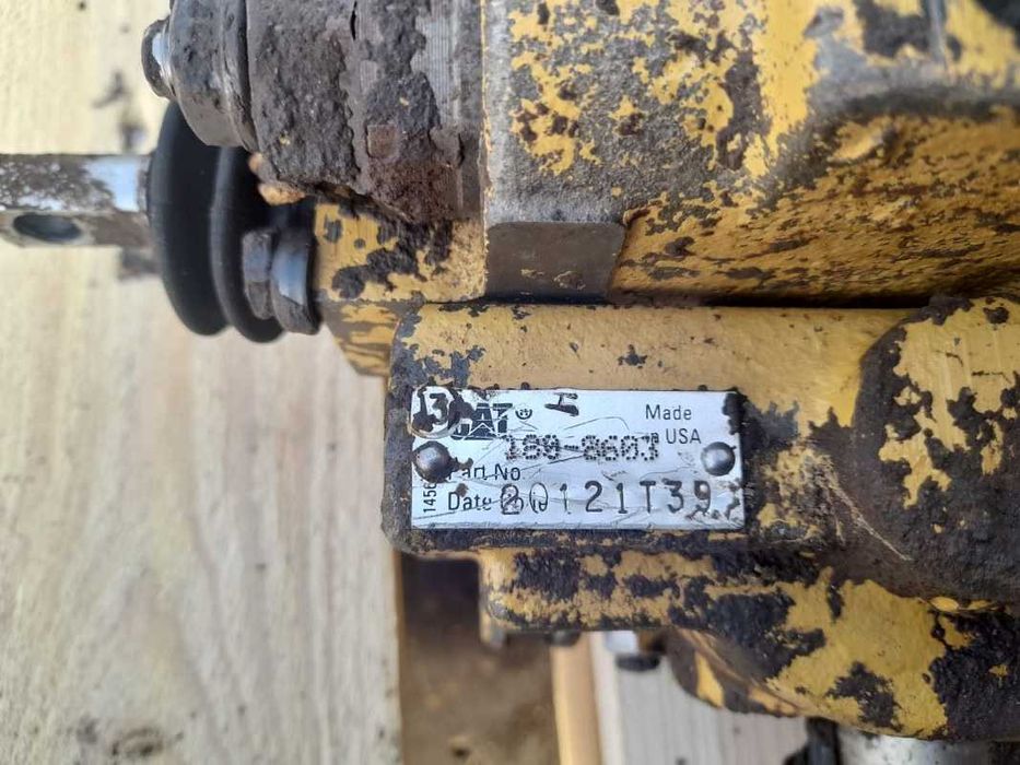 Distribuitor hidraulic Caterpillar 180-8603 buldoexcavator Caterpillar 428D