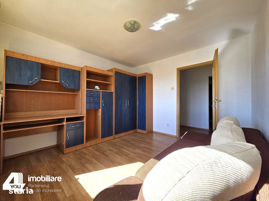 Apartament 3 camere Vlaicu 69 mp et.6 decomandat termoteca renovat