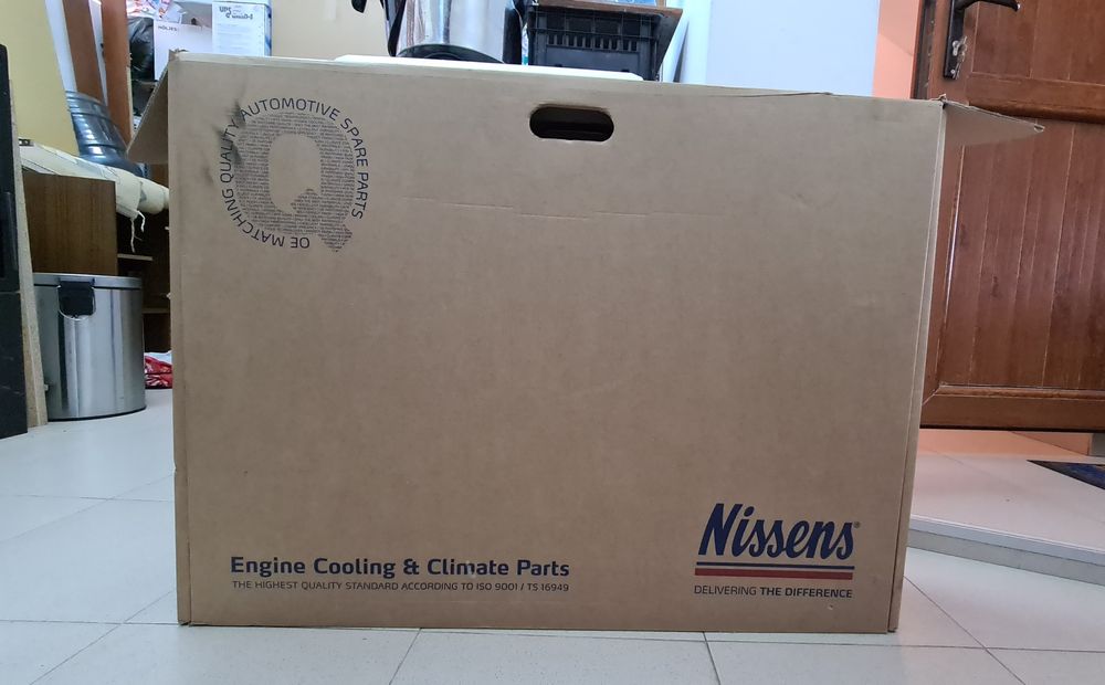 Nissens Радиатор  62598A MERCEDES-BENZ W210