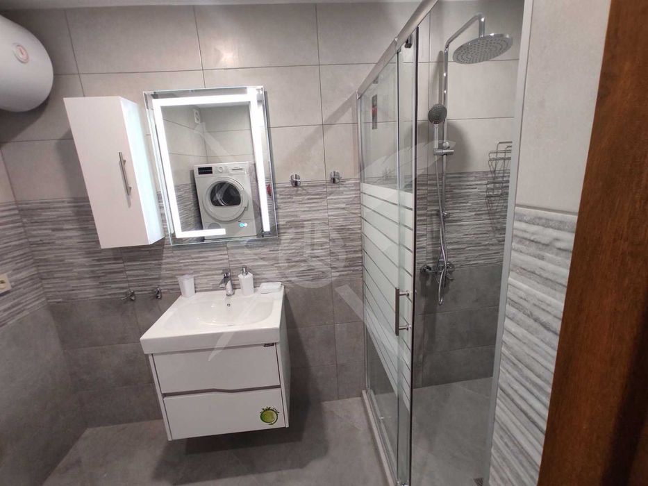 Двустаен апартамент във Въстанически !26761