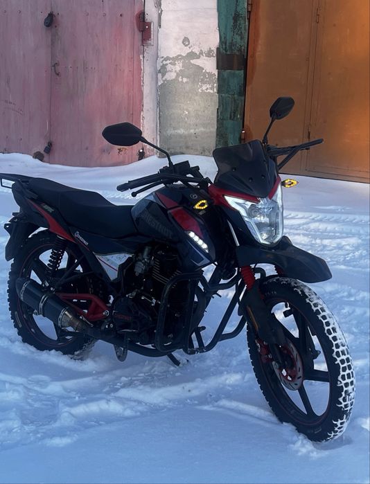 Продам мотоцикл chestnut bullet 200