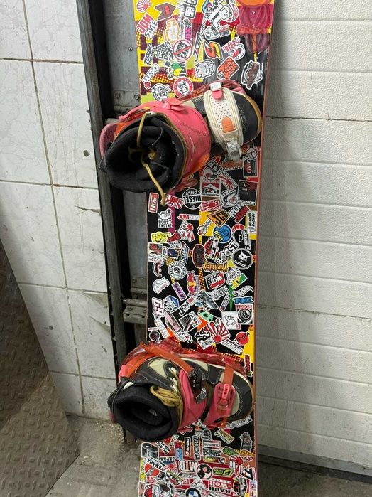 Сноуборд 155 см с ботинками