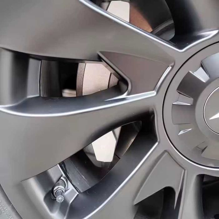 18″ Тасове за Tesla Model 3 (до 2023г) и Model 3 Highland